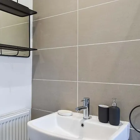 3 * Scarborough